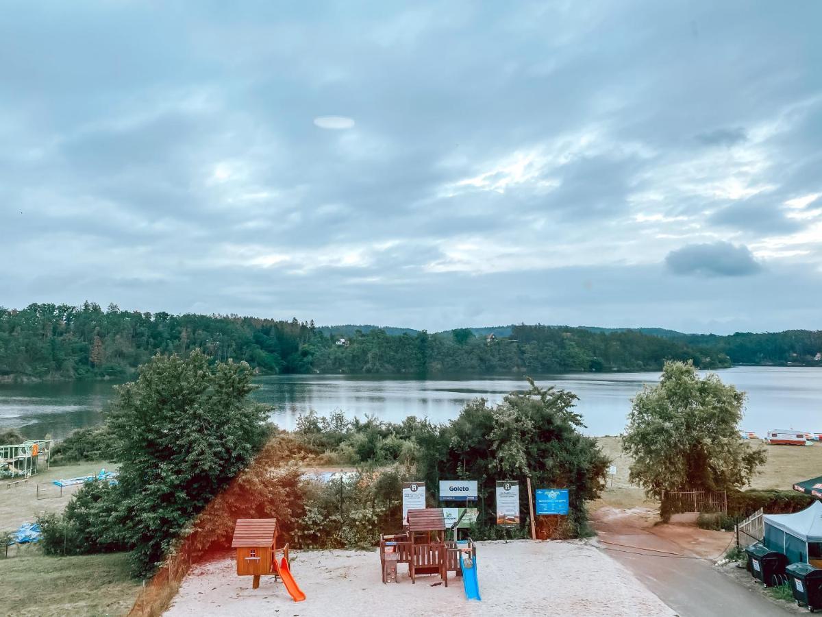 Chaty A Apartmany Hracholusky Kemp Kosatka Pnovany Экстерьер фото