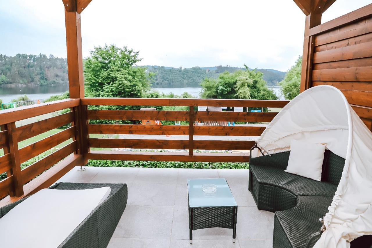 Chaty A Apartmany Hracholusky Kemp Kosatka Pnovany Экстерьер фото