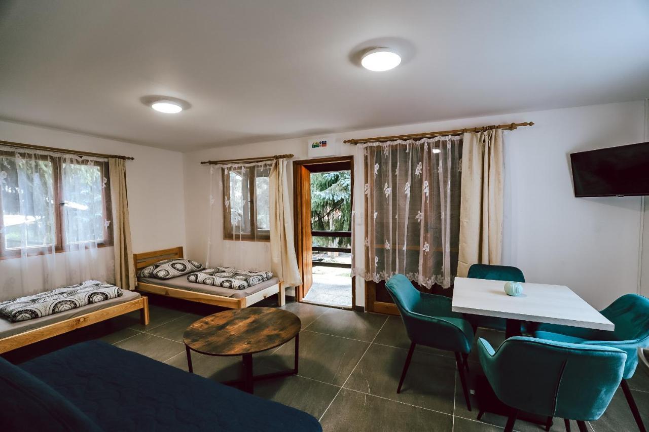 Chaty A Apartmany Hracholusky Kemp Kosatka Pnovany Экстерьер фото