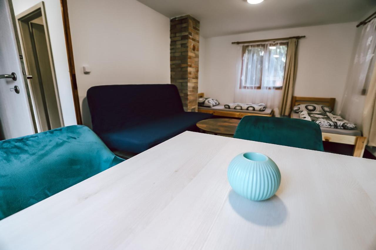 Chaty A Apartmany Hracholusky Kemp Kosatka Pnovany Экстерьер фото