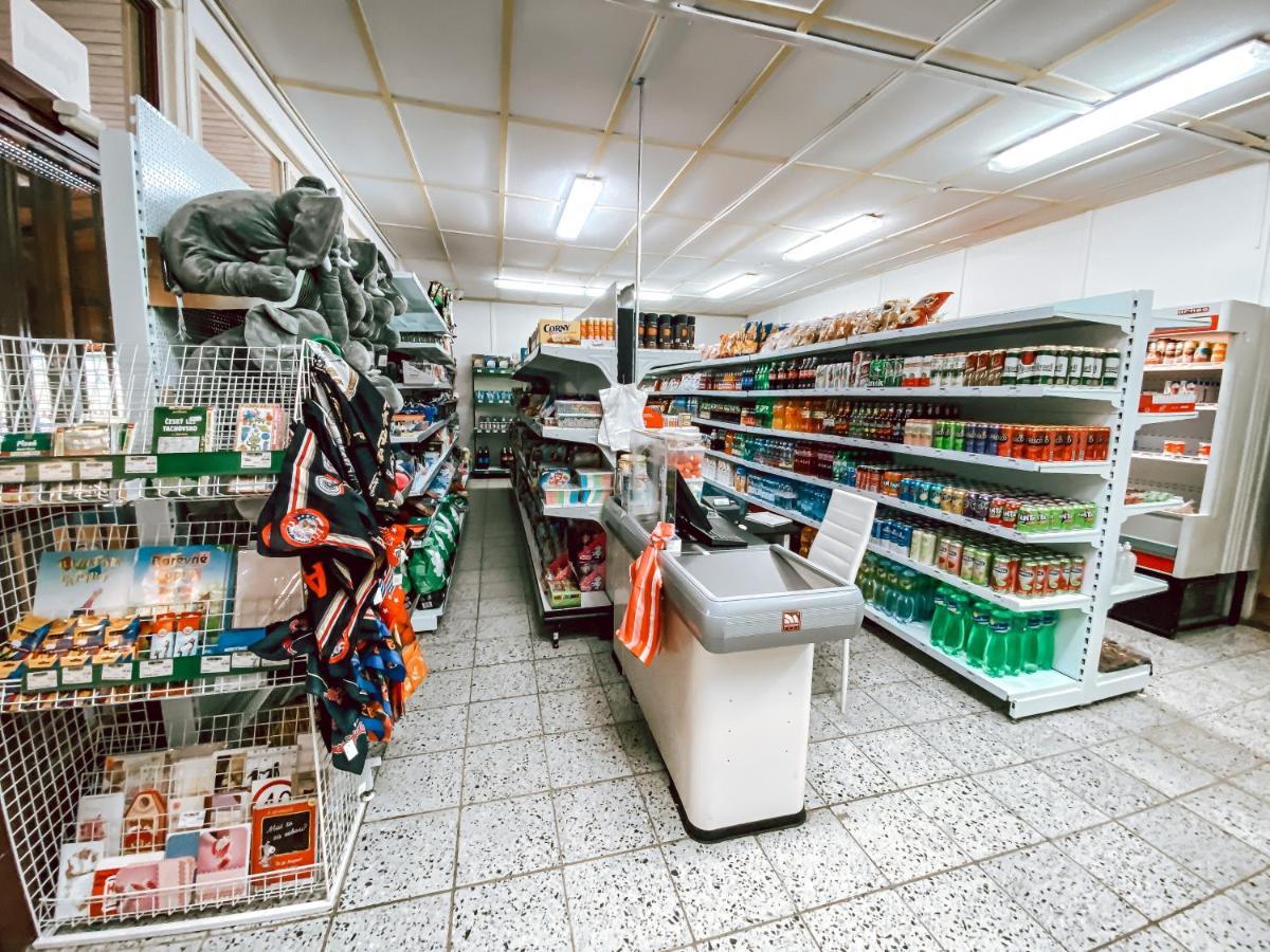 Chaty A Apartmany Hracholusky Kemp Kosatka Pnovany Экстерьер фото