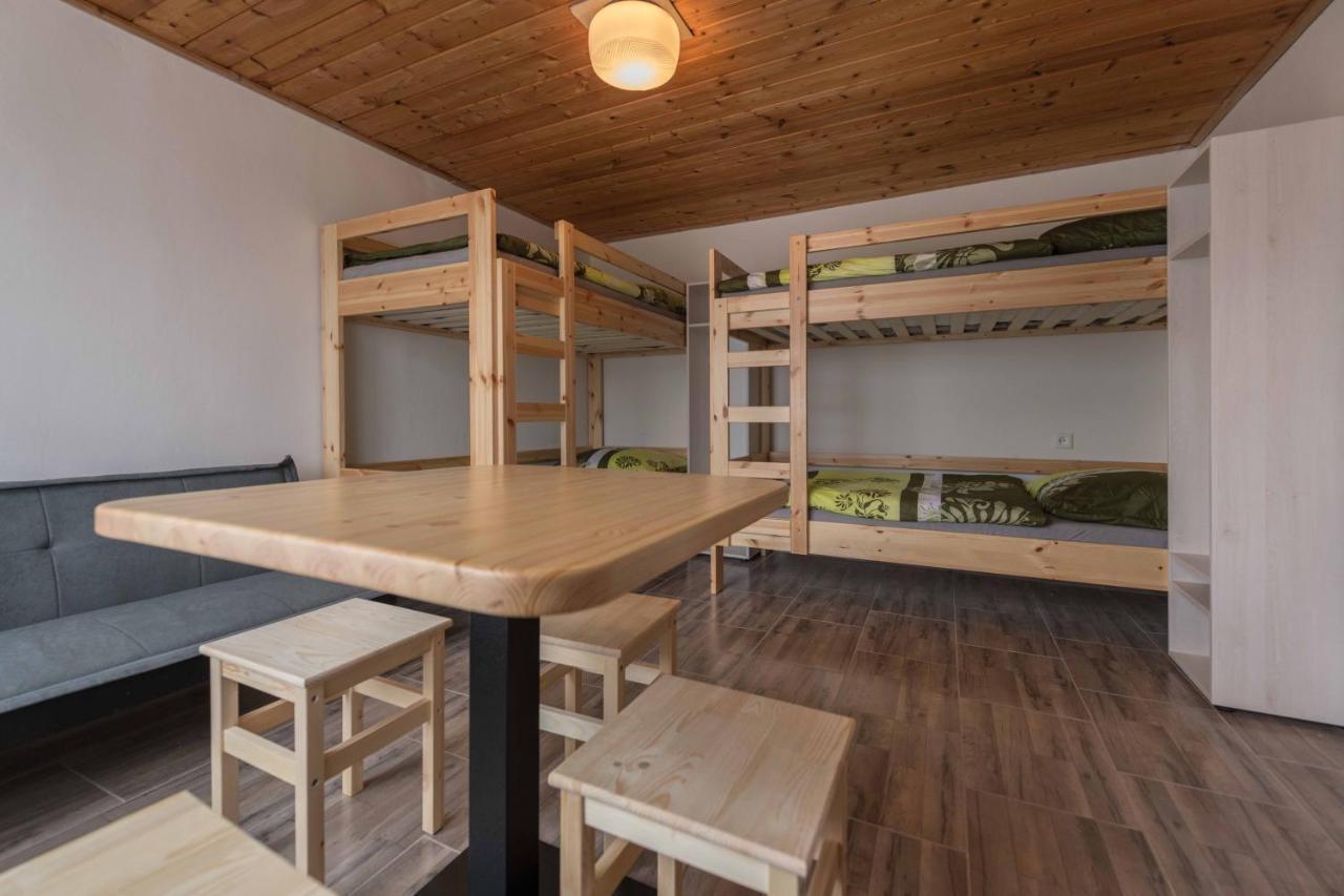 Chaty A Apartmany Hracholusky Kemp Kosatka Pnovany Экстерьер фото
